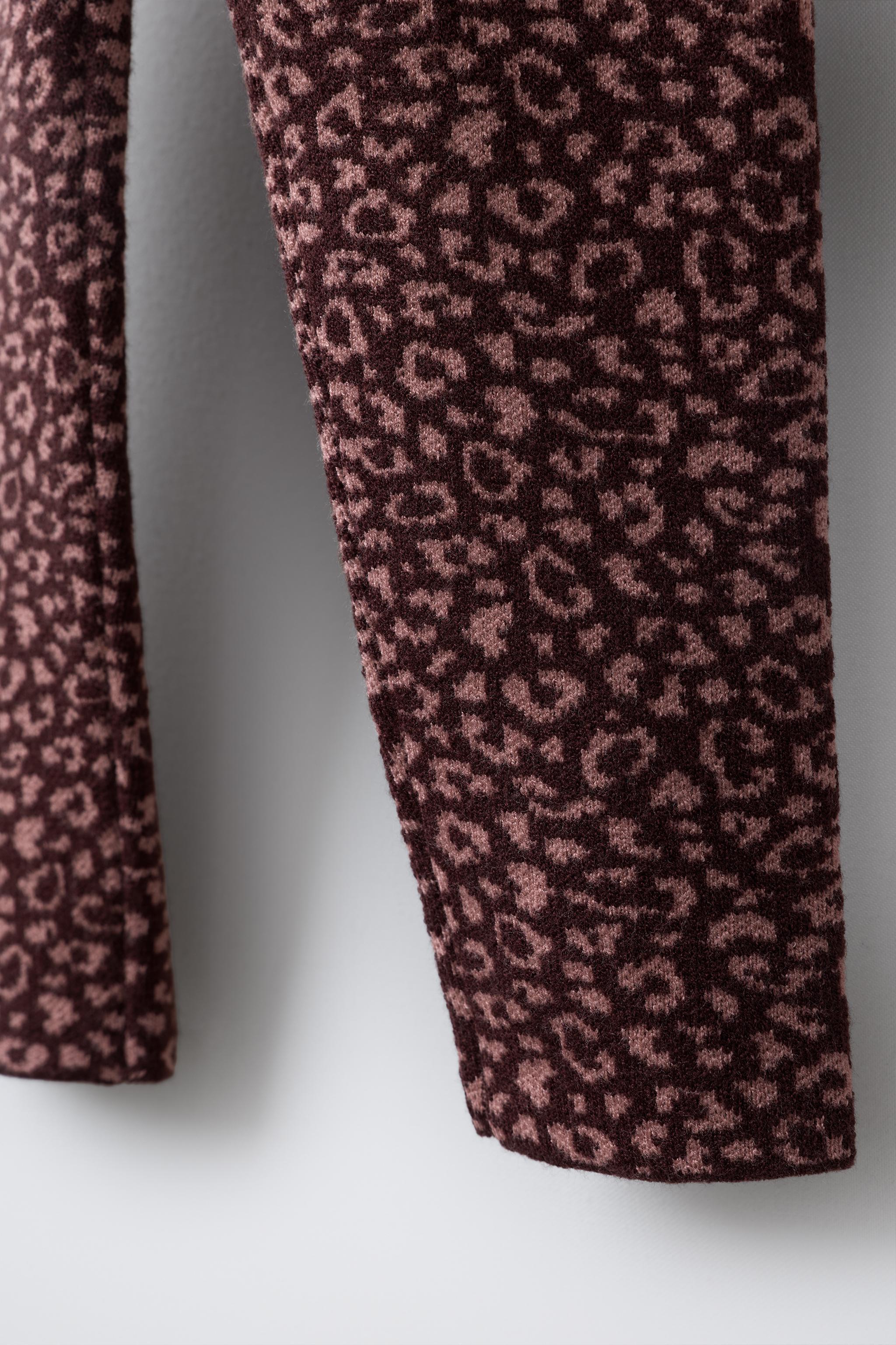 KNIT ANIMAL PRINT LEGGINGS